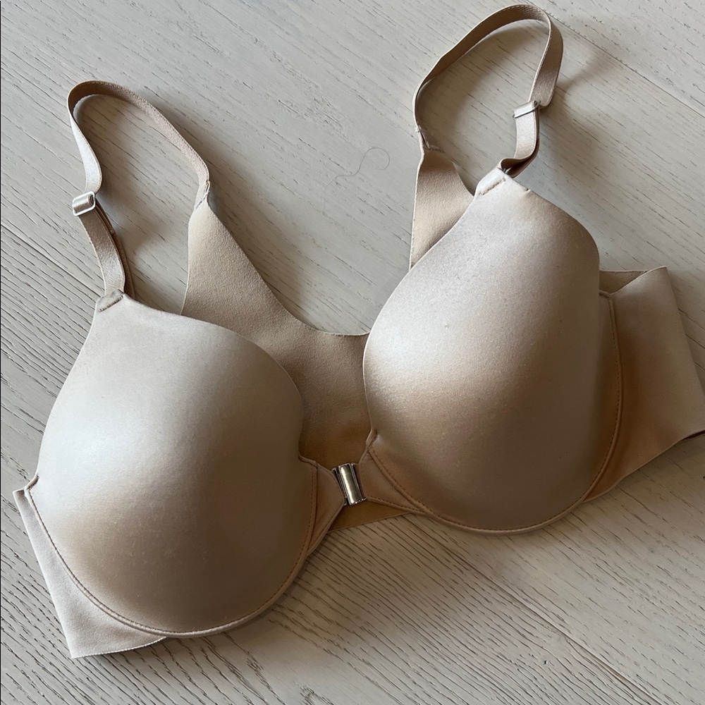 Soma Light Nude Seamless Molded T-Shirt Bra